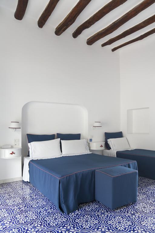 Hotel La Terrazza Panarea Exterior photo